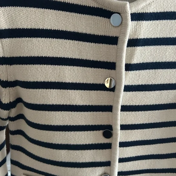 Theory Classic Cream and Blue Knit Cardigan - Picture 9 of 13